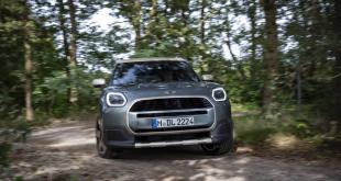 mini-countryman-c-debuts-with-3-cylinder-power