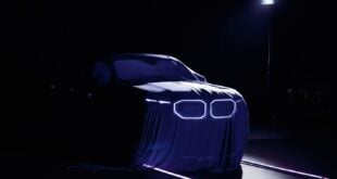 bmw-x5-unveils-high-fashion-model-inspired-by-naomi-campbell