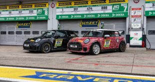 mini-john-cooper-works-triumphs-at-nurburgring-24-hours-race